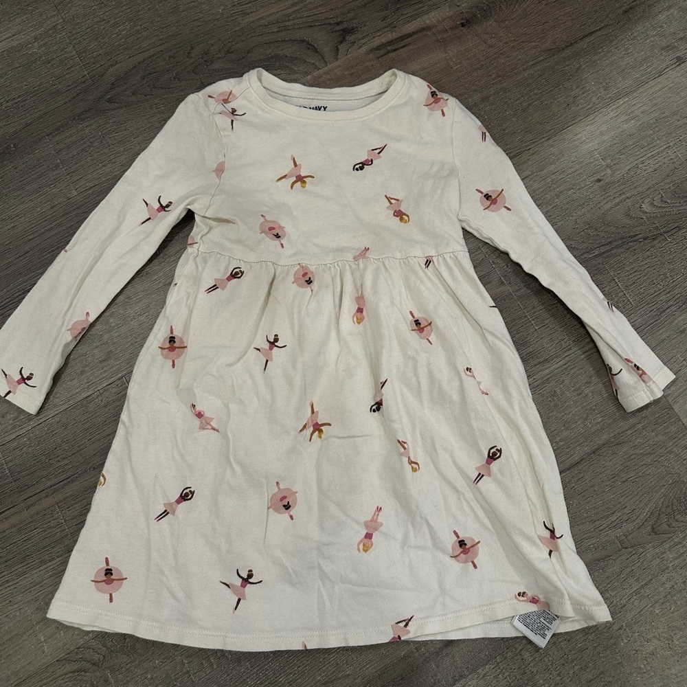 Old Navy Long Sleeved Dress | cream with ballerina pattern | 4T | VGUC